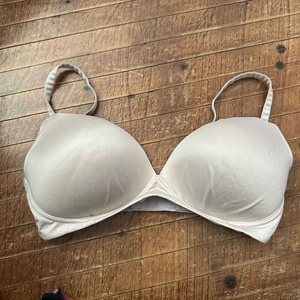 Victoria’s Secret nude  wireless nursing 34DD bra